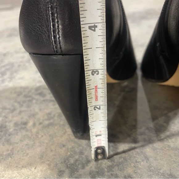 Vince Camuto- SZ 7 Black Leather Addiena Ankle Boot Peep Toe - Picture 9 of 12